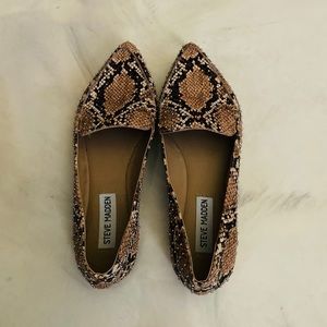 Steve Madden snakeskin shoe 6.5
